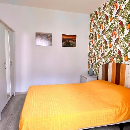 Town House With Patio In Quiet Residential Area 10 Min From Beach Torremolinos Bagian luar foto